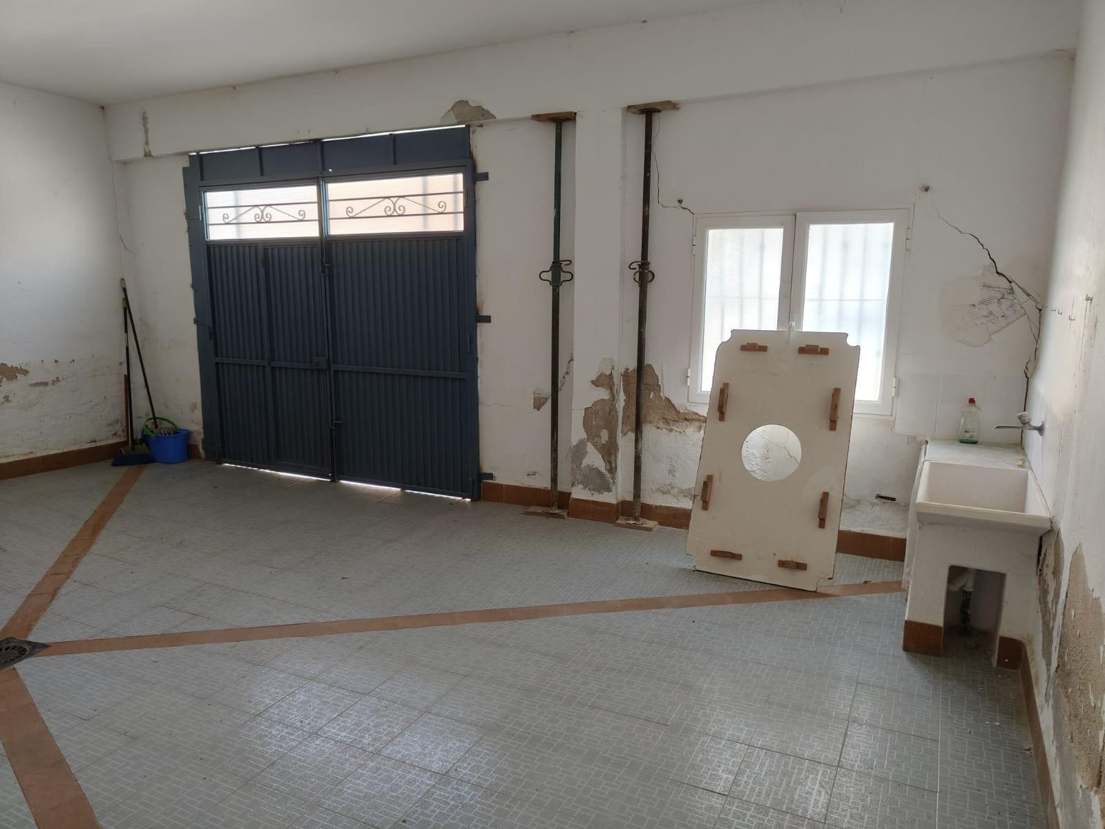 Casa o xalet en venda a Baza