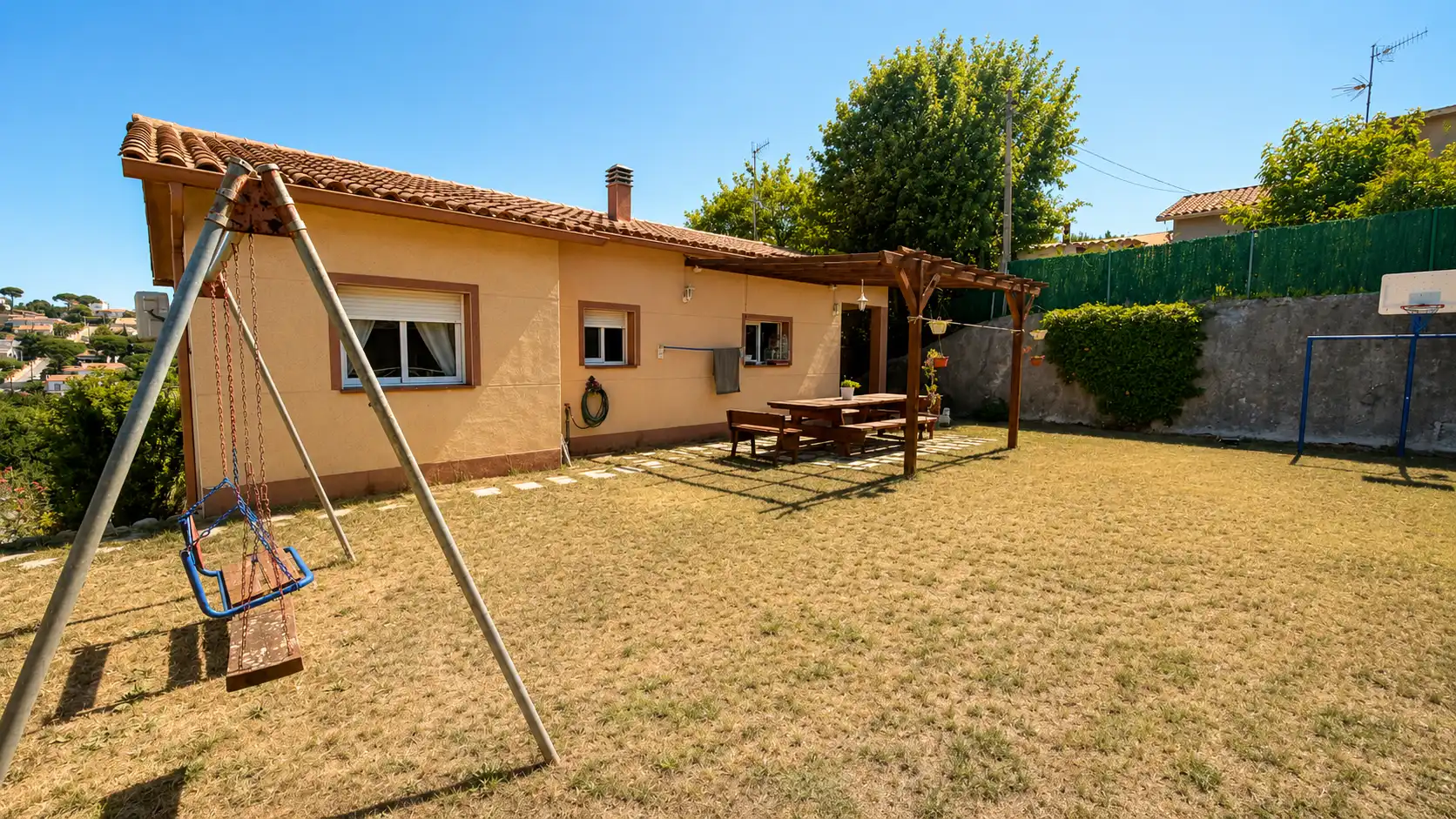 Garden of Houses for sale in Riells i Viabrea  with Private garden