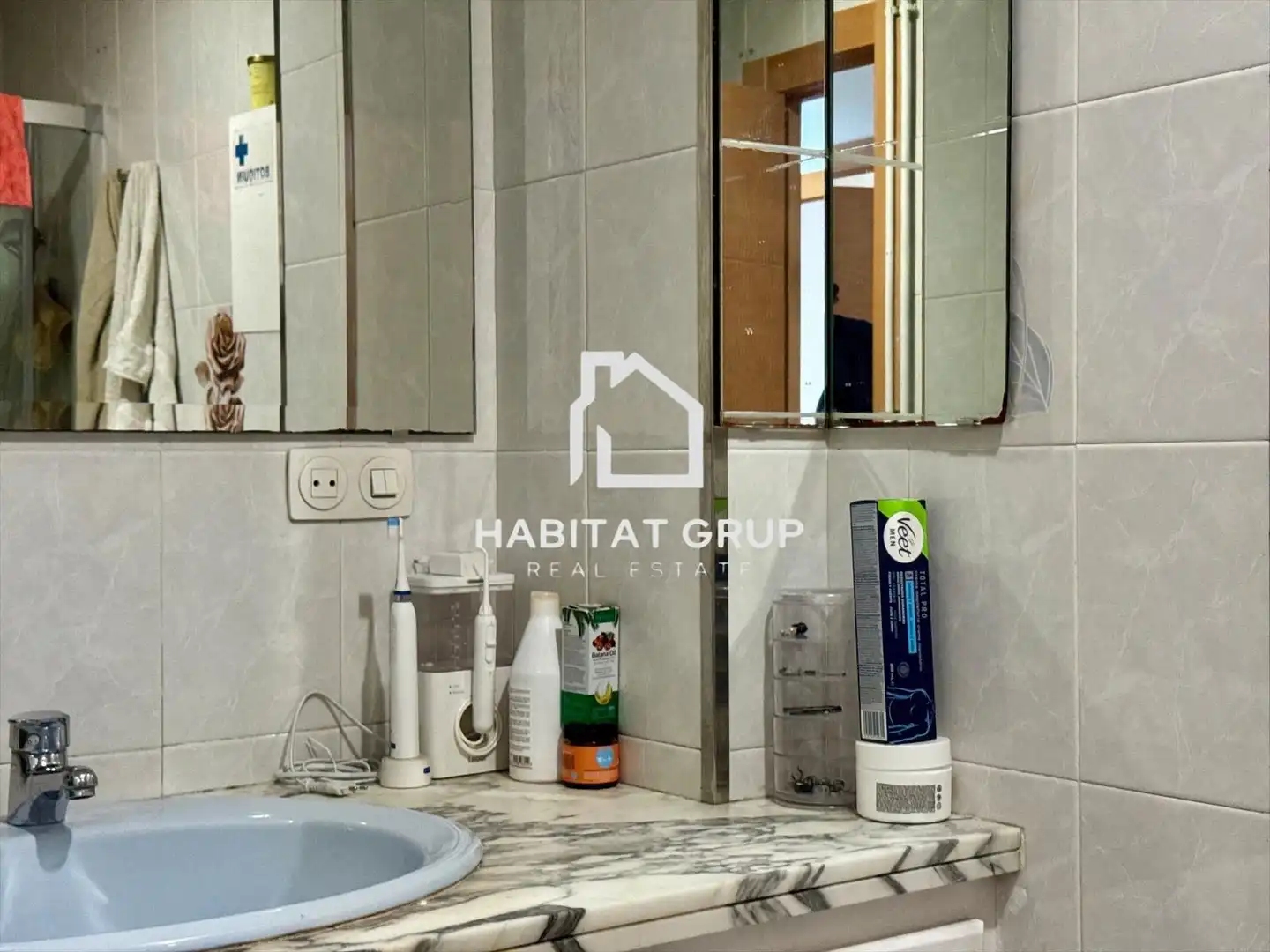 Bathroom of Flat for sale in Girona  with Heating and Terrace