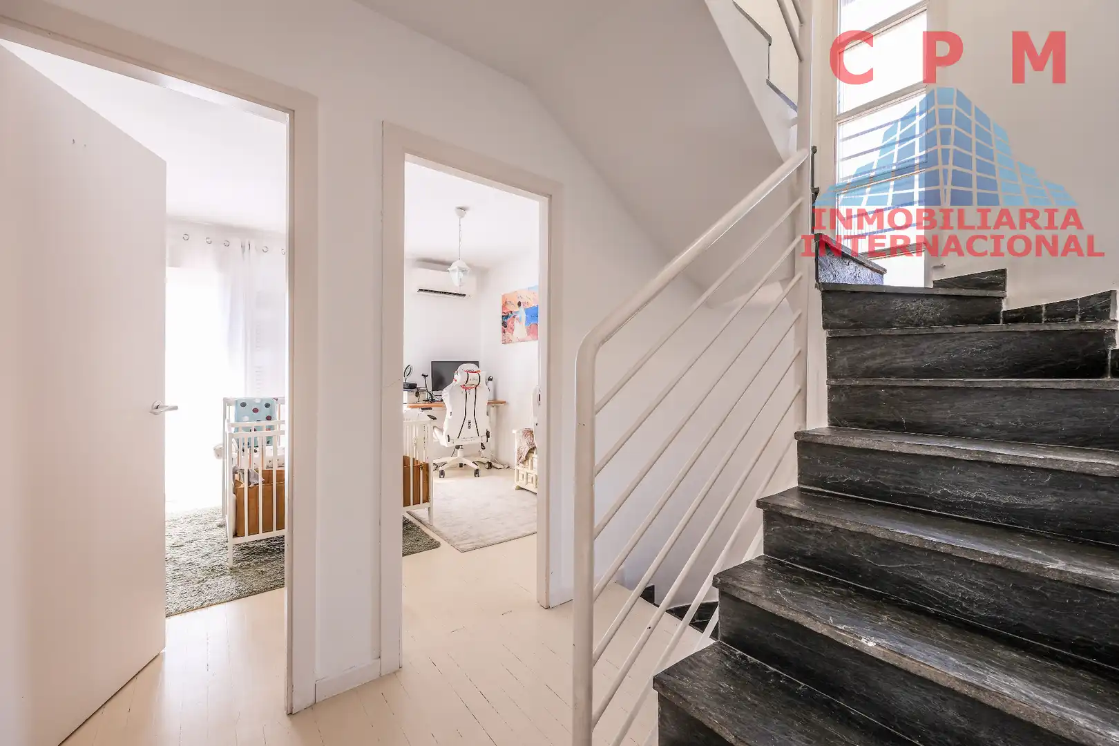 Casa adosada de alquiler en La Moraleja con Aire acondicionado, Calefacción y Jardín privado