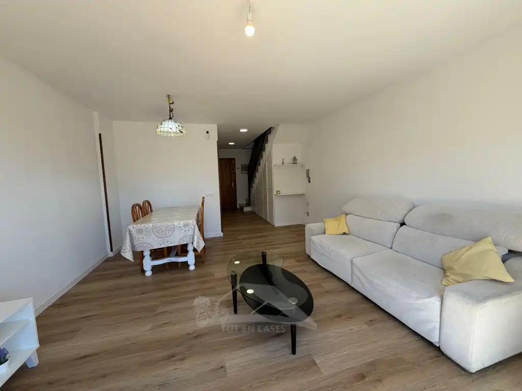 Sala d'estar de Casa o xalet en venda en Cambrils amb Piscina comunitària