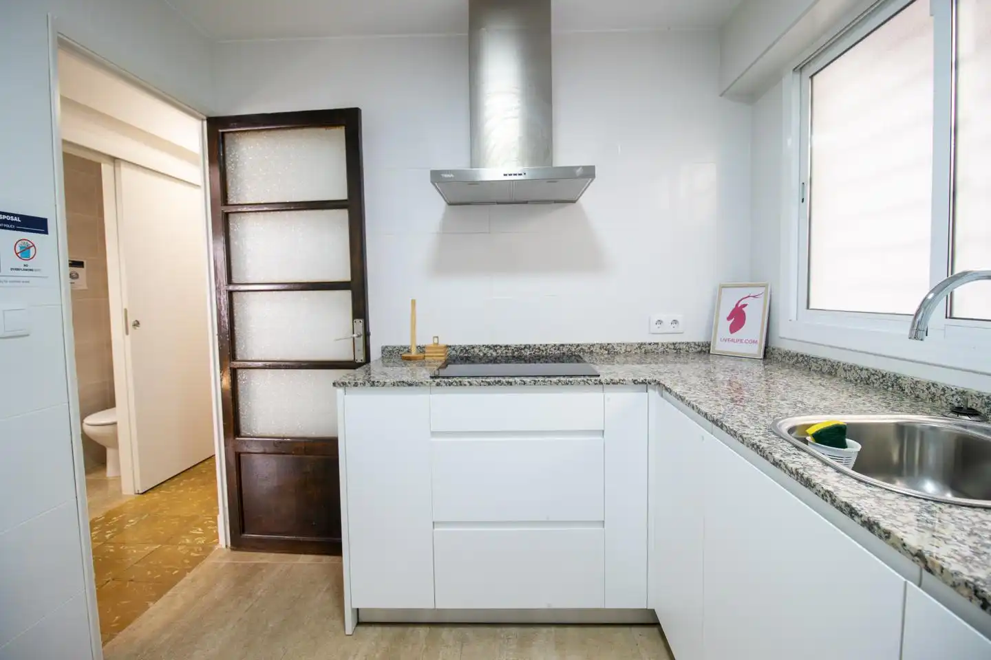 Kitchen of Flat for rent in Valencia  with Terrace and Furnished