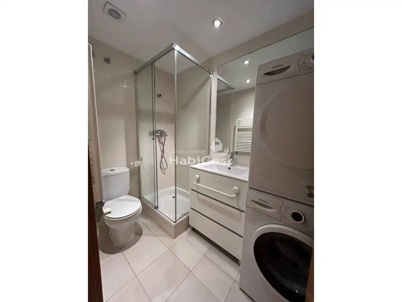 Baño de Piso en venta en Girona con Aire acondicionado, Calefacción y Parquet