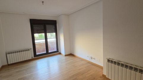 Photo 2 of Flat for sale in Calle Van Gogh, El Quiñón, Seseña