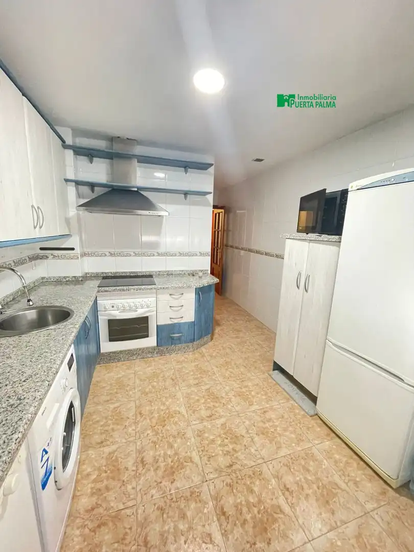 Apartment to rent in Maria Auxiliadora - Barriada de Llera