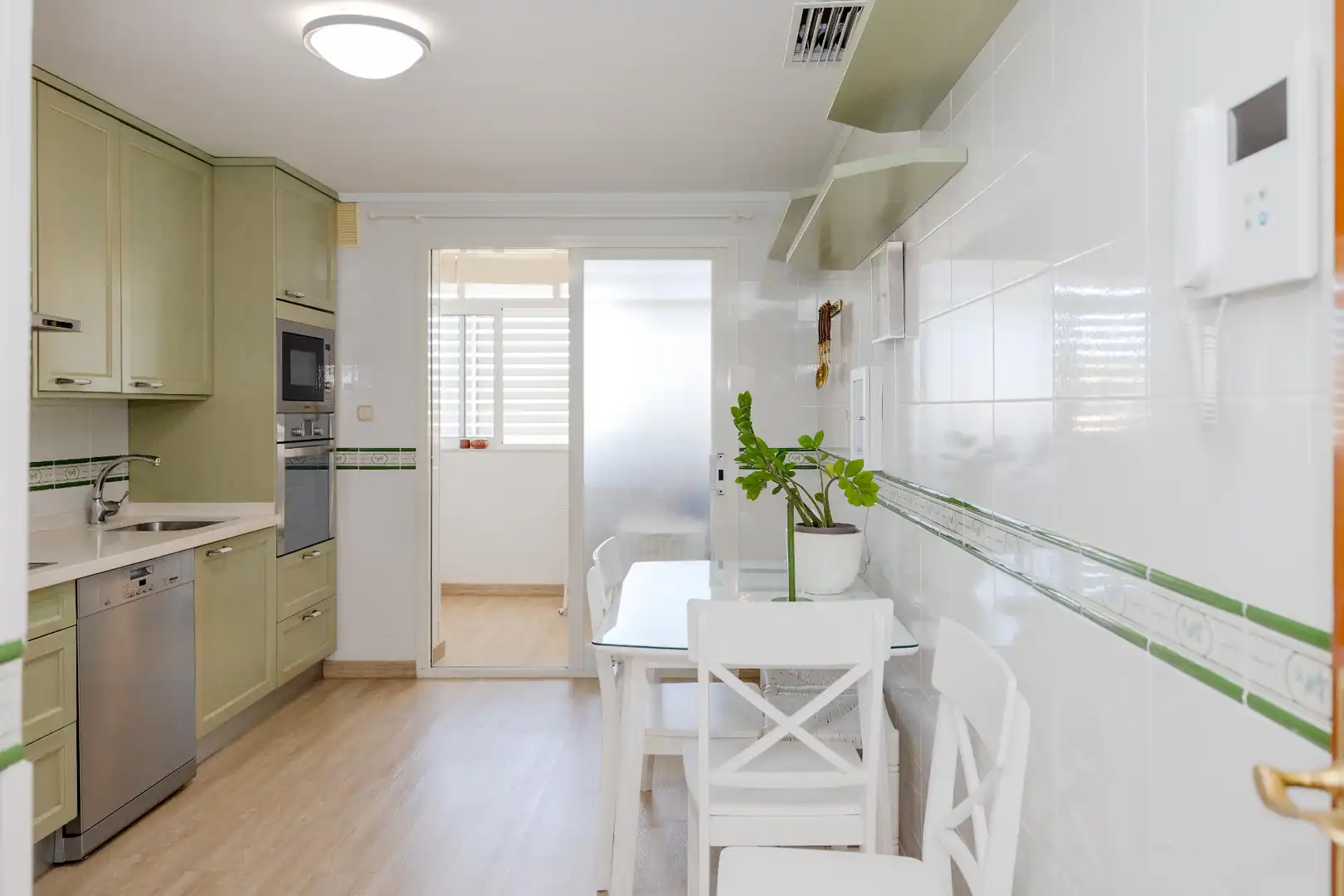 Cuina de Pis en venda en Málaga amb Aire condicionat, Calefacció i Terrassa