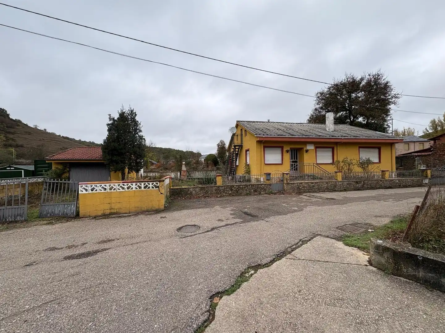 Vista exterior de Finca rústica en venta en Valdesamario con Jardín privado