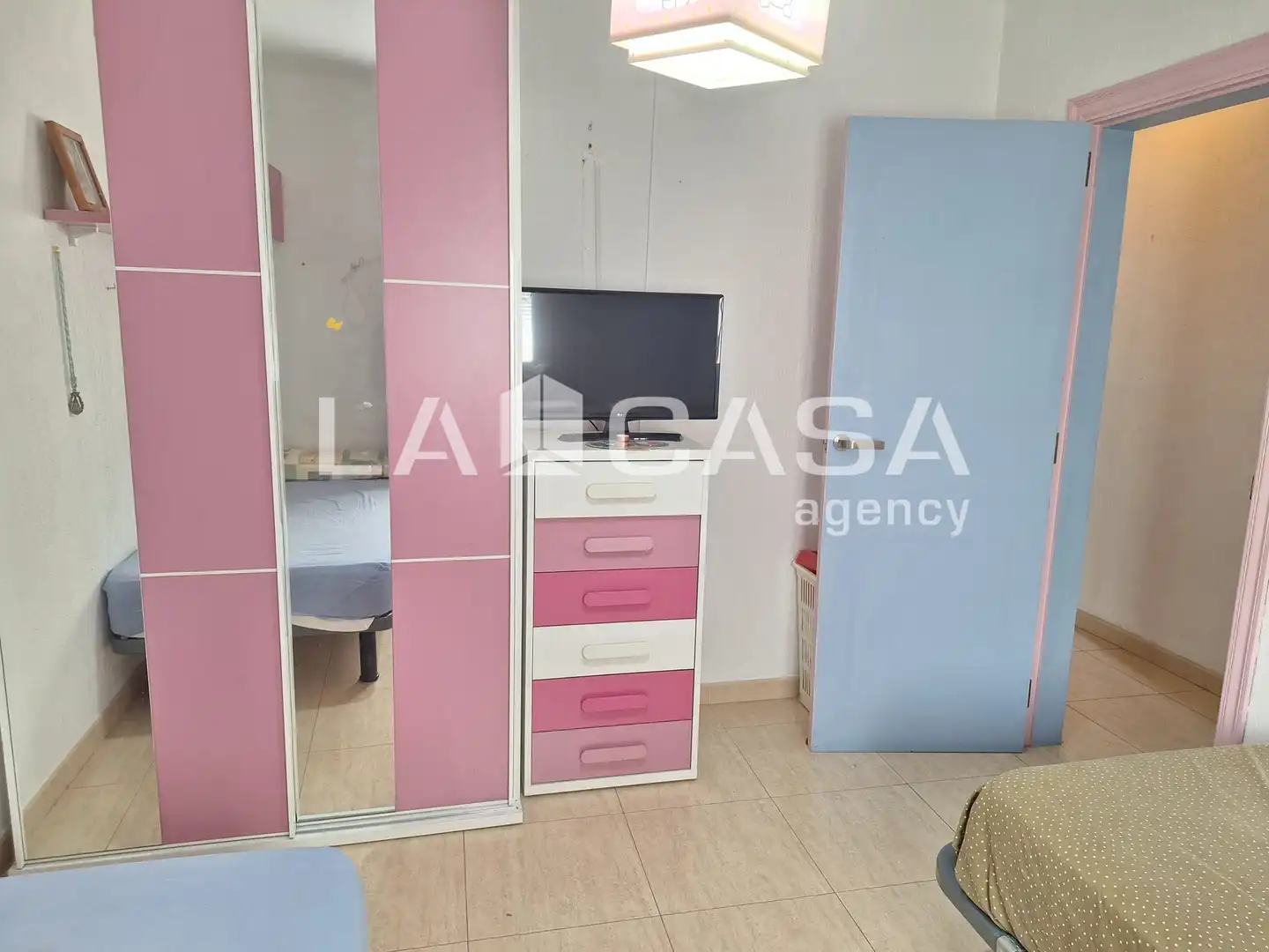 Bedroom of Attic for sale in Santa Coloma de Gramenet  with Balcony