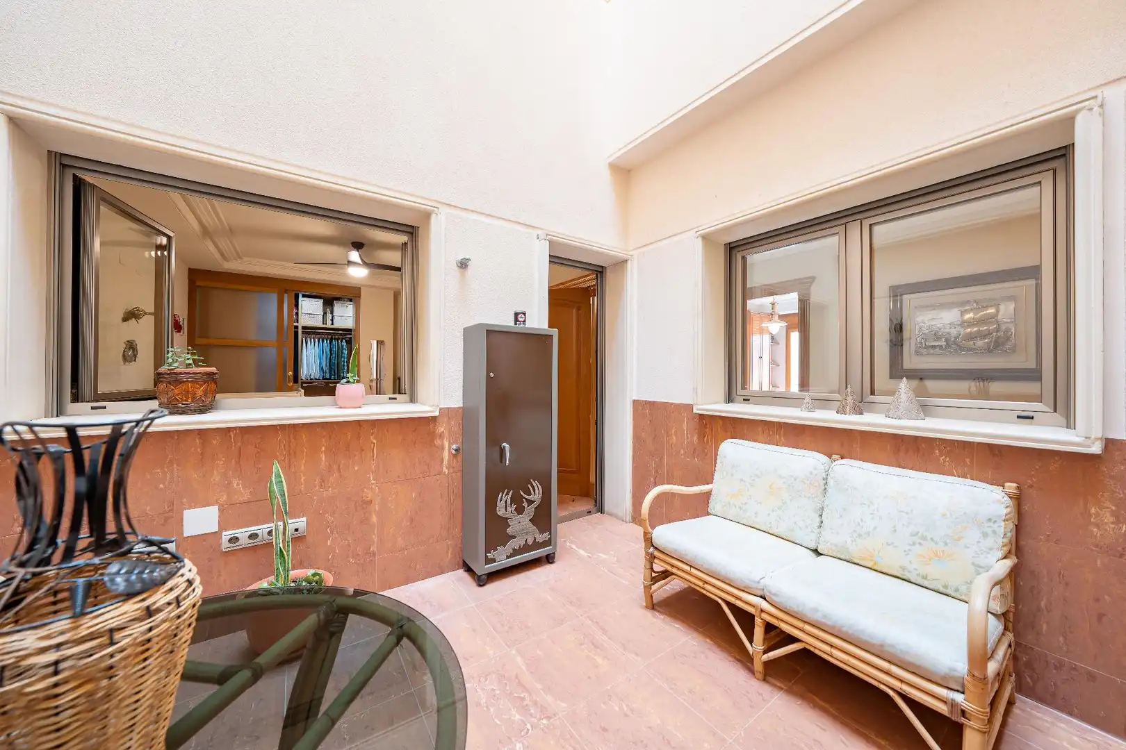 Einfamilien-Reihenhaus zum Verkauf in Novelda mit Heizung, Terrasse und Balkon