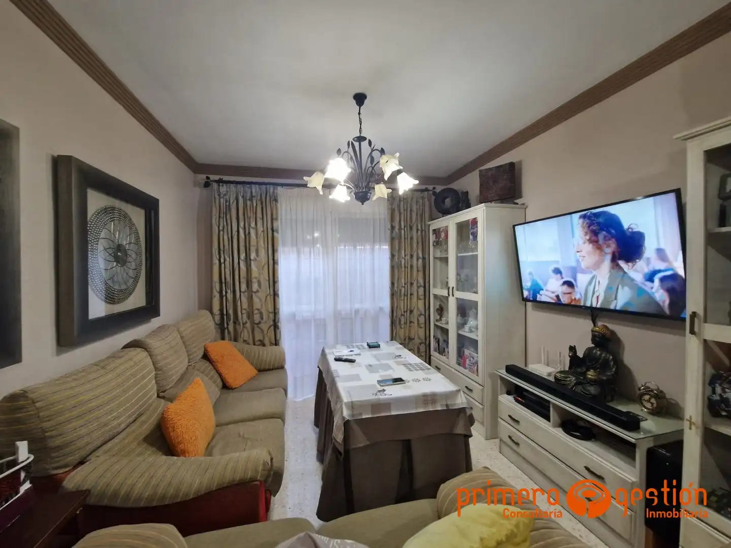 Sala de estar de Casa o chalet en venta en Lora del Río con Aire acondicionado, Calefacción y Terraza