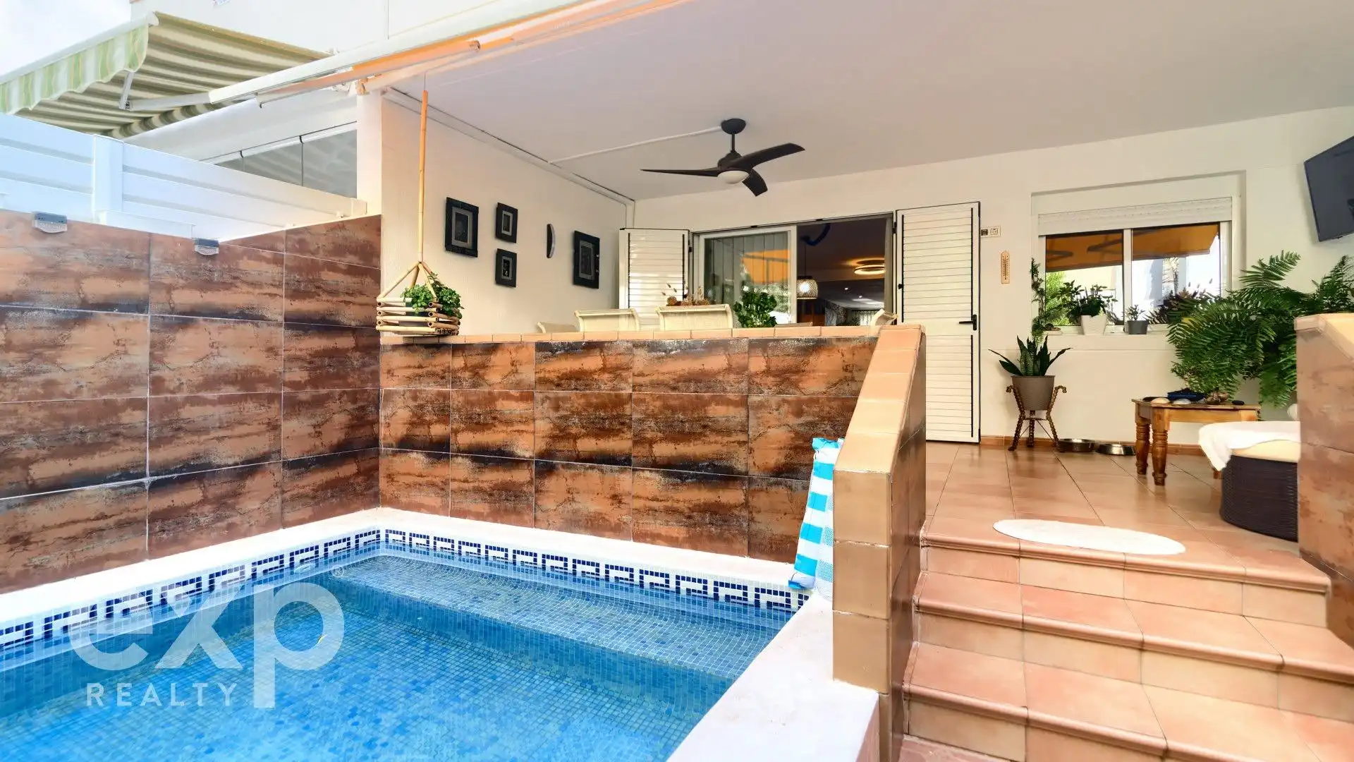 Adosado con piscina en venta en GENOVES
