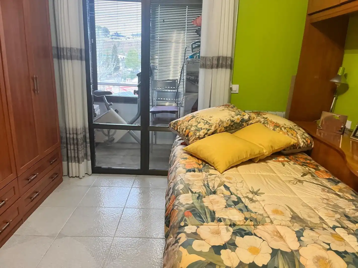 Dormitori de Pis en venda en Barbastro amb Aire condicionat, Calefacció i Terrassa
