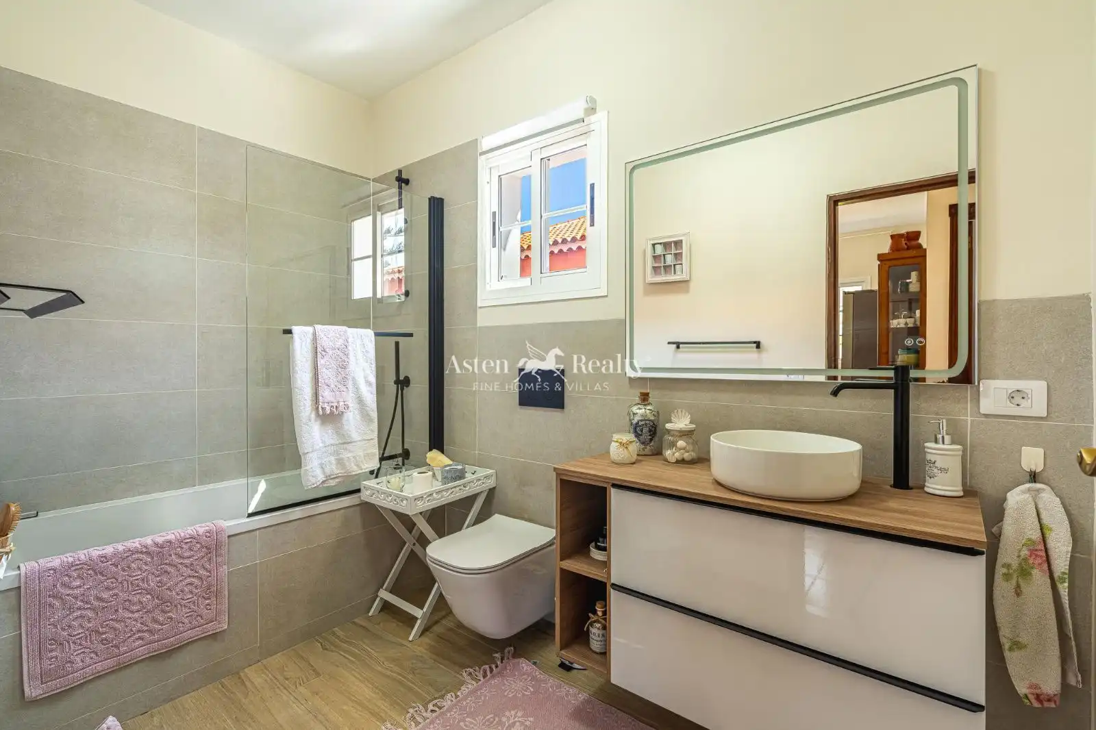 Baño de Casa o chalet en venta en Santiago del Teide con Aire acondicionado, Calefacción y Piscina