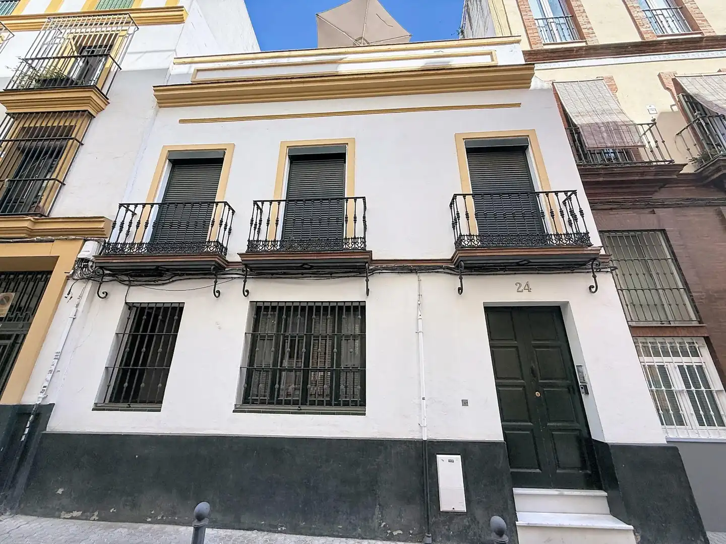 Vista exterior de Oficina de alquiler en Sevilla con Aire acondicionado