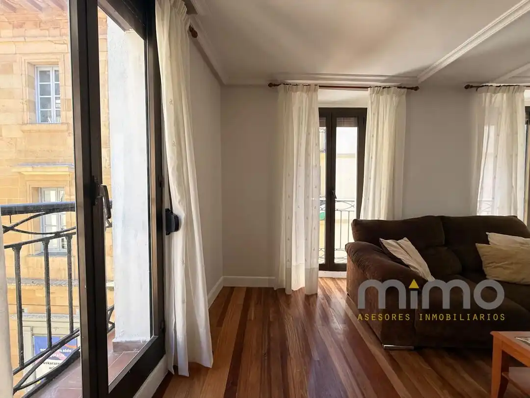 Terraza de Piso en venta en Donostia - San Sebastián  con Calefacción, Trastero y Balcón
