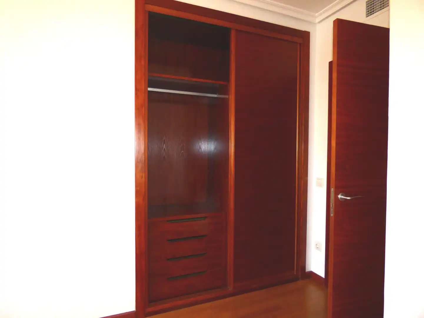 Piso de alquiler en Madrid - Bronce, Legazpi
