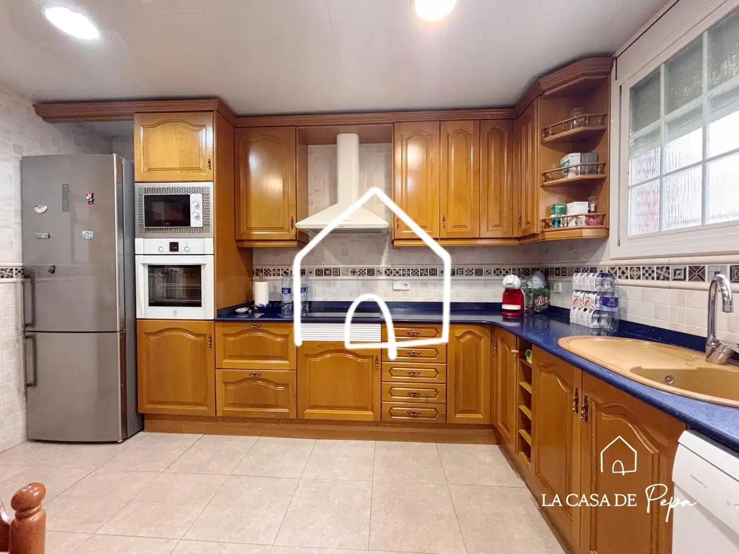 Cocina de Casa adosada en venta en Viladecans con Aire acondicionado, Calefacción y Jardín privado