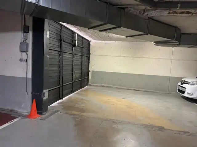 Parking de Piso en venta en El Vendrell con Calefacción, Terraza y Piscina comunitaria