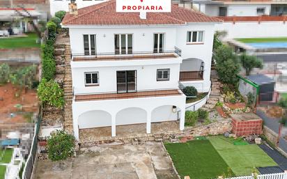 Vista exterior de Casa o xalet en venda en Sant Andreu de la Barca amb Jardí privat, Terrassa i Traster