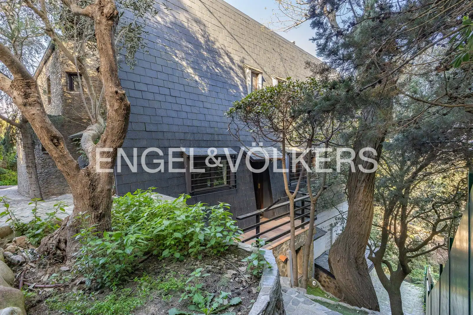 Exterior view of Houses for sale in Barcelona  with Heating, Private garden and Parquet flooring