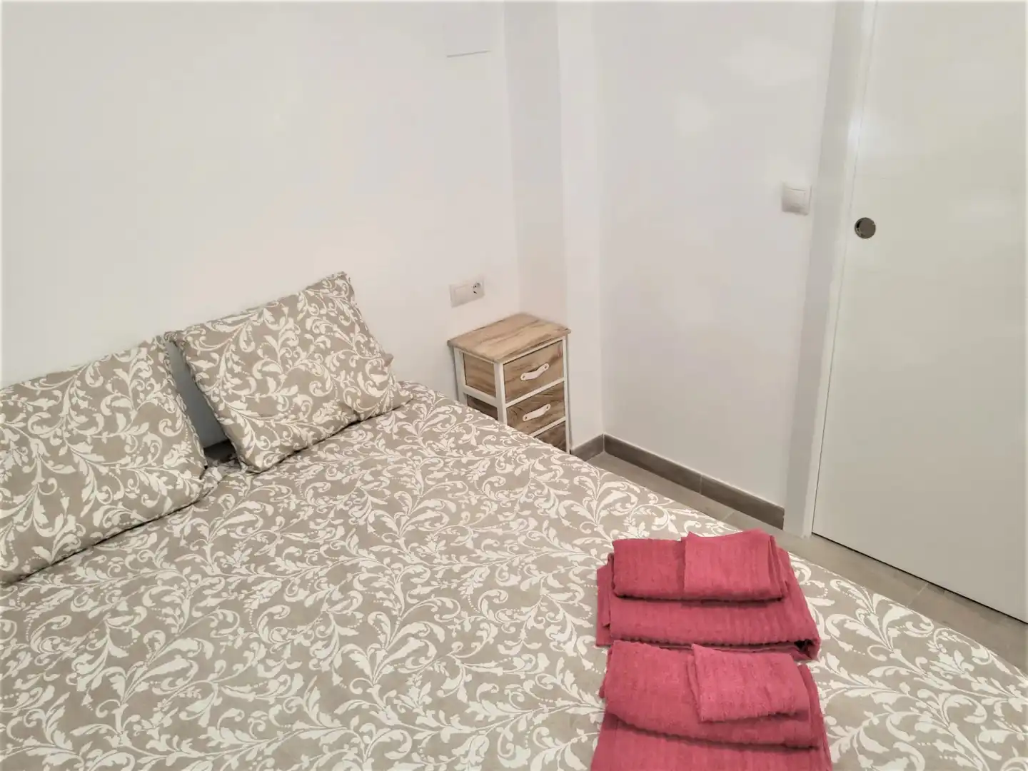 Bedroom of Flat for rent in Casco Antiguo