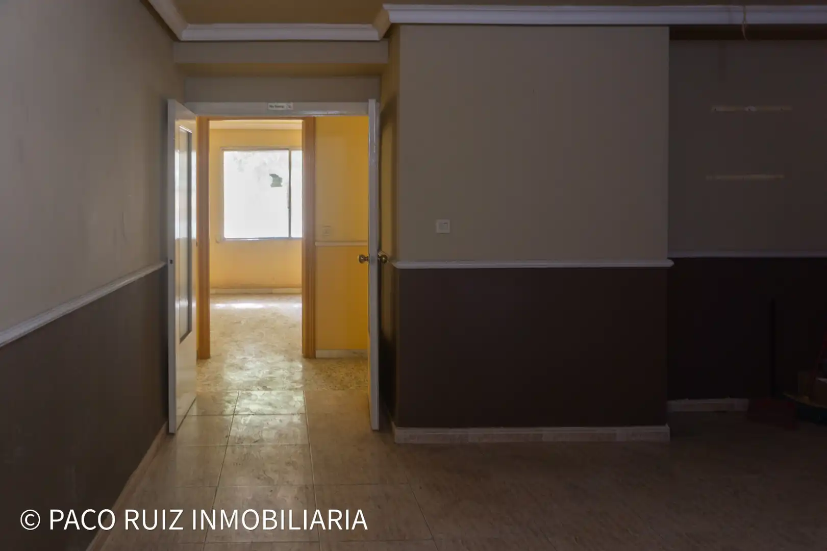 Local comercial en alquiler en Calle José Artés de Arcos 22, imagen 4