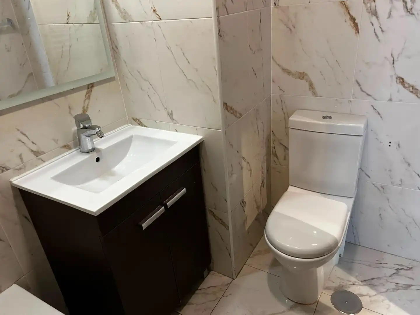 Badezimmer von Wohnung zur Miete in Madrid mit Klimaanlage, Heizung und Parkett