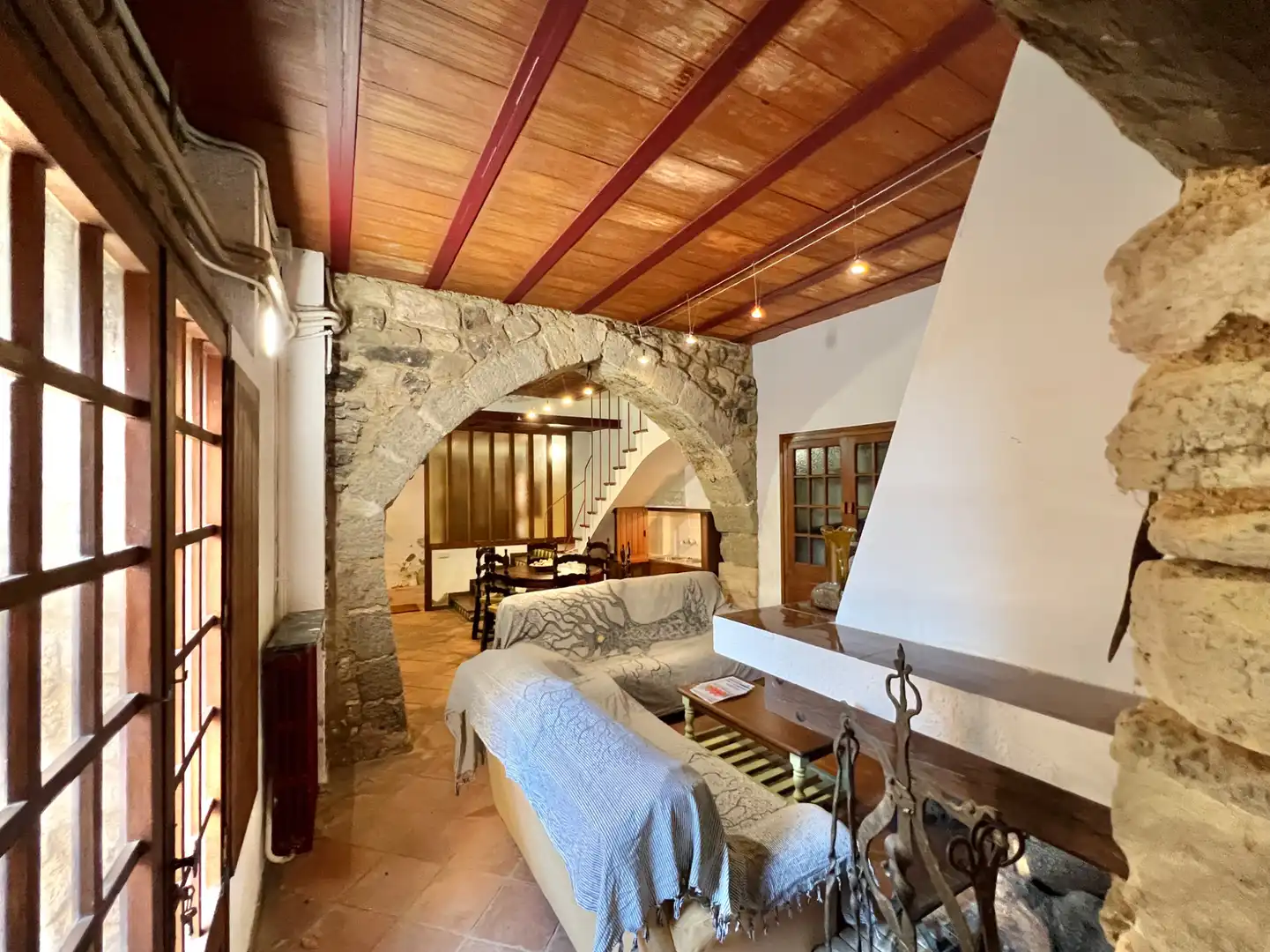 Sala d'estar de Casa adosada en venda en Cornudella de Montsant amb Calefacció, Parquet i Terrassa