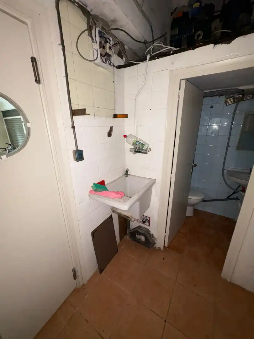 Bathroom of Commercial properties for rent in Girona  with Air Conditioner, Heating and Parquet flooring