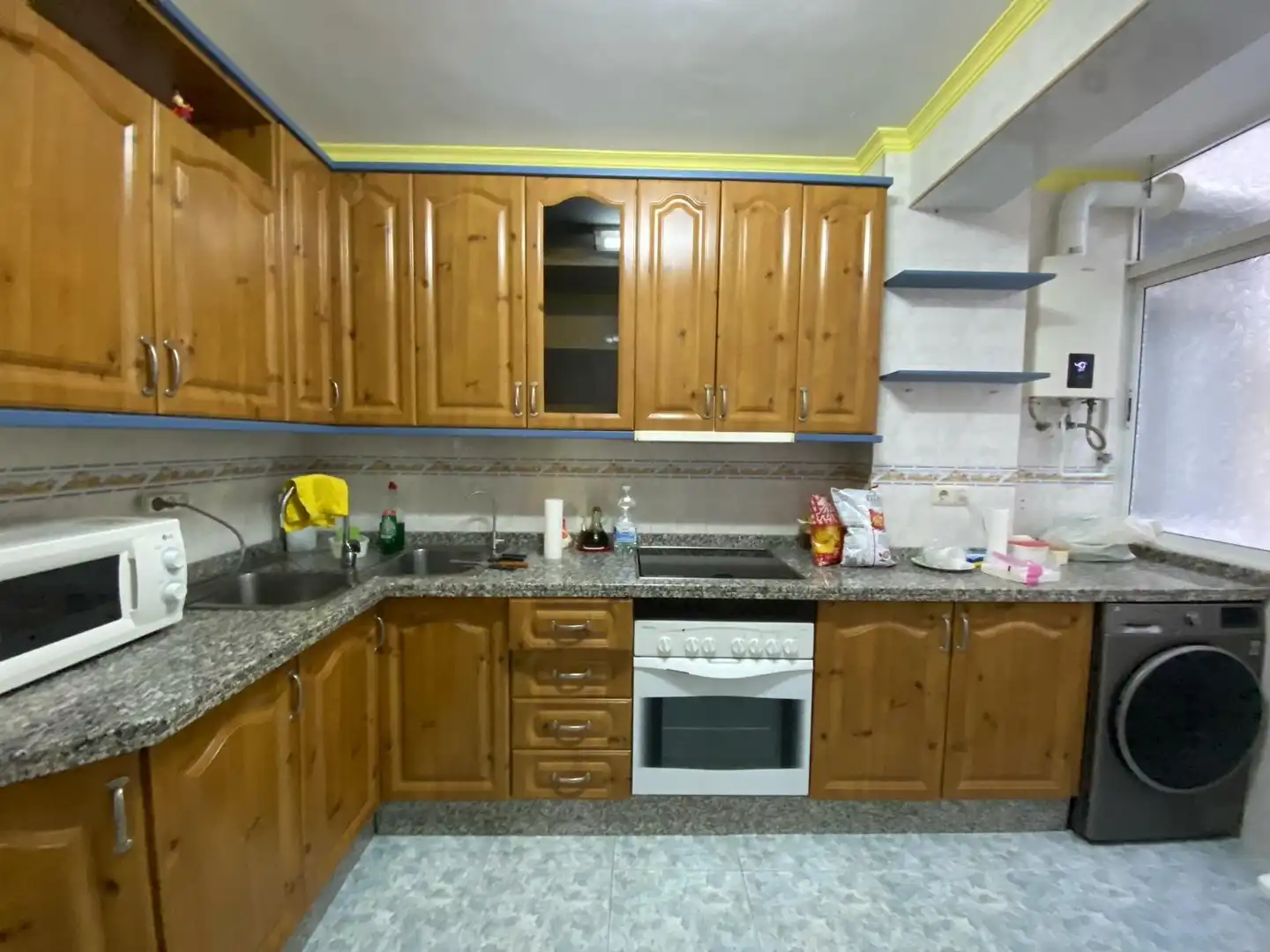 Küche von Wohnung zur untervermieten in Málaga mit Terrasse und Balkon
