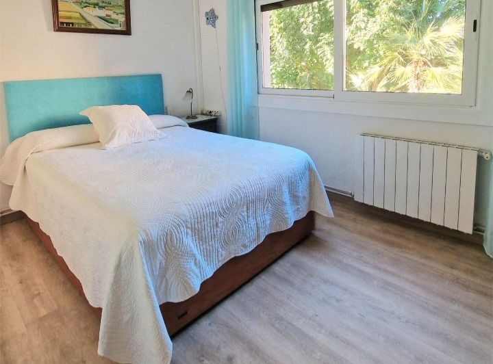 Habitación de Piso de alquiler en Premià de Mar con Aire acondicionado, Calefacción y Amueblado