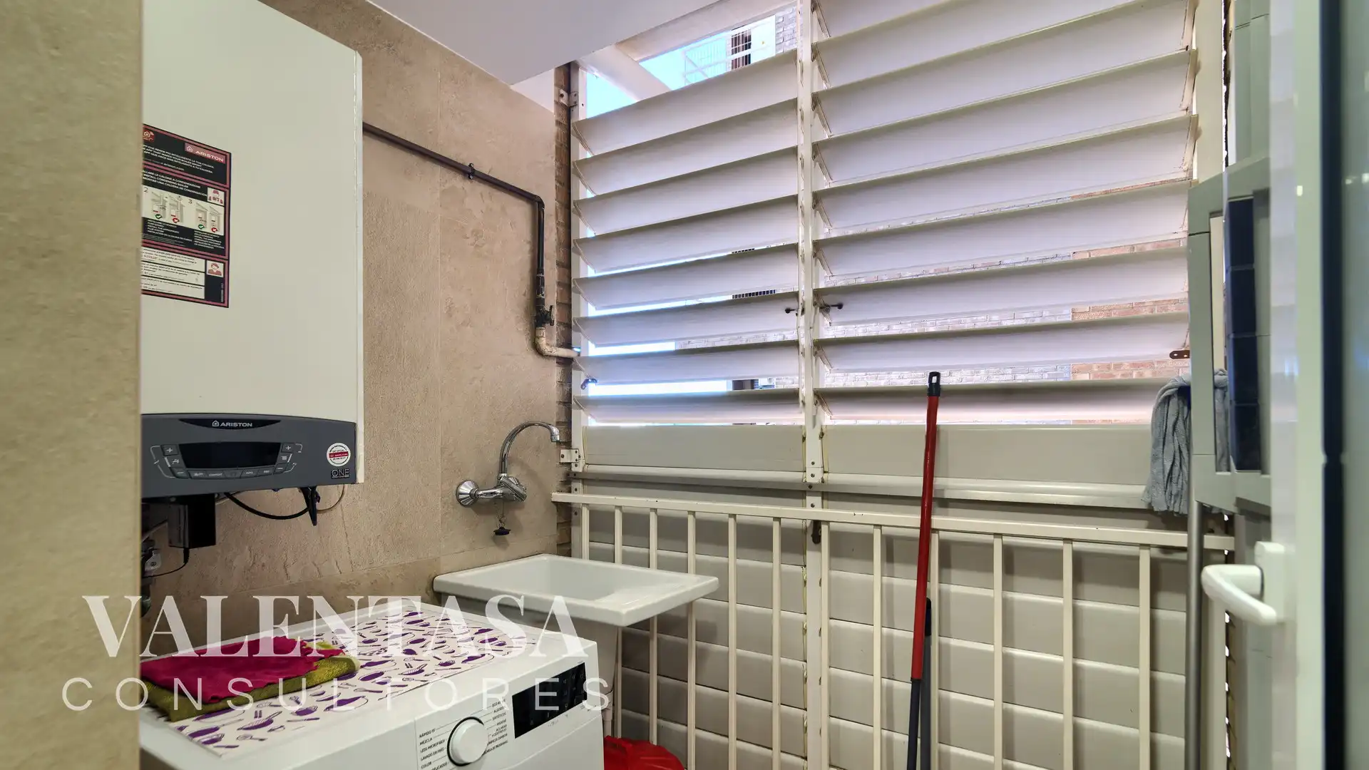 Piso en venta en Valencia con Aire acondicionado, Calefacción y Amueblado