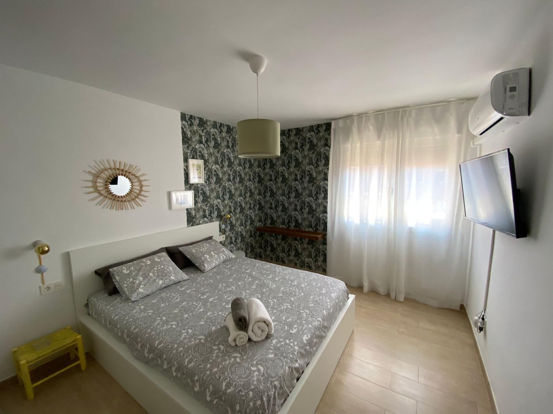 Attic to rent in Calle EL CHARCON, Crta. De la Sierra