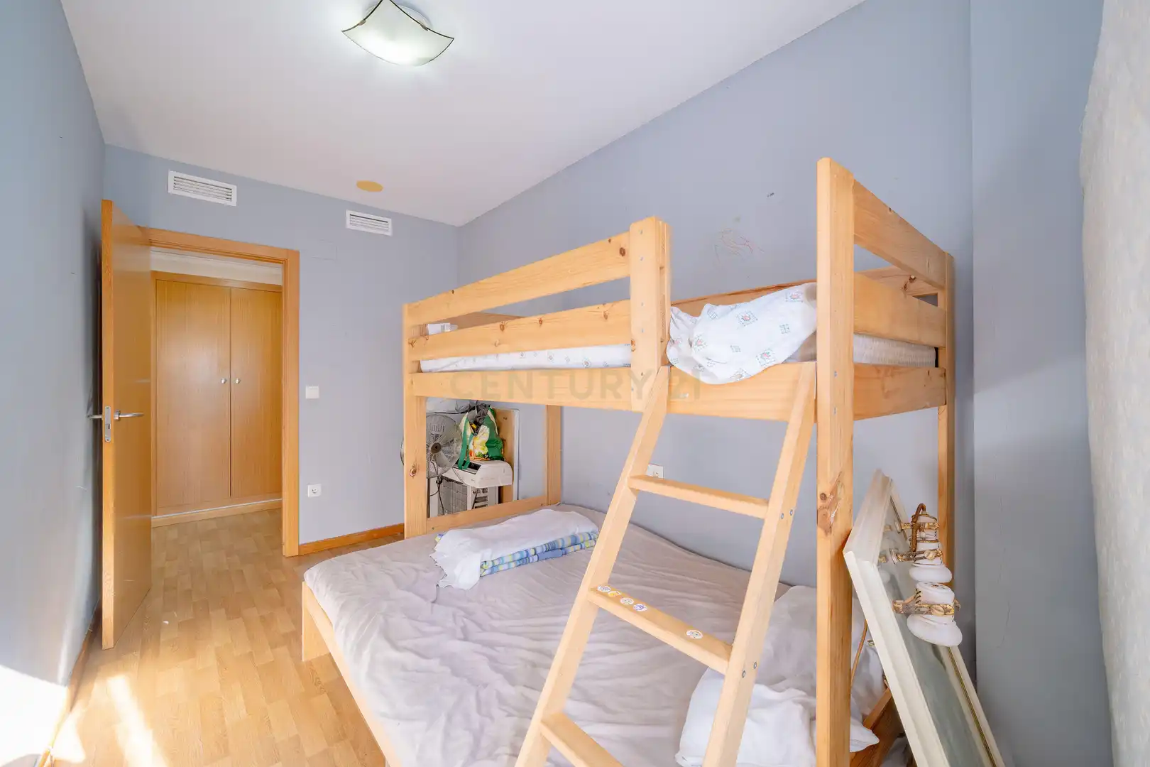 Bedroom of Apartments for sale in La Pobla Llarga  with Air Conditioner, Oven and Balcony
