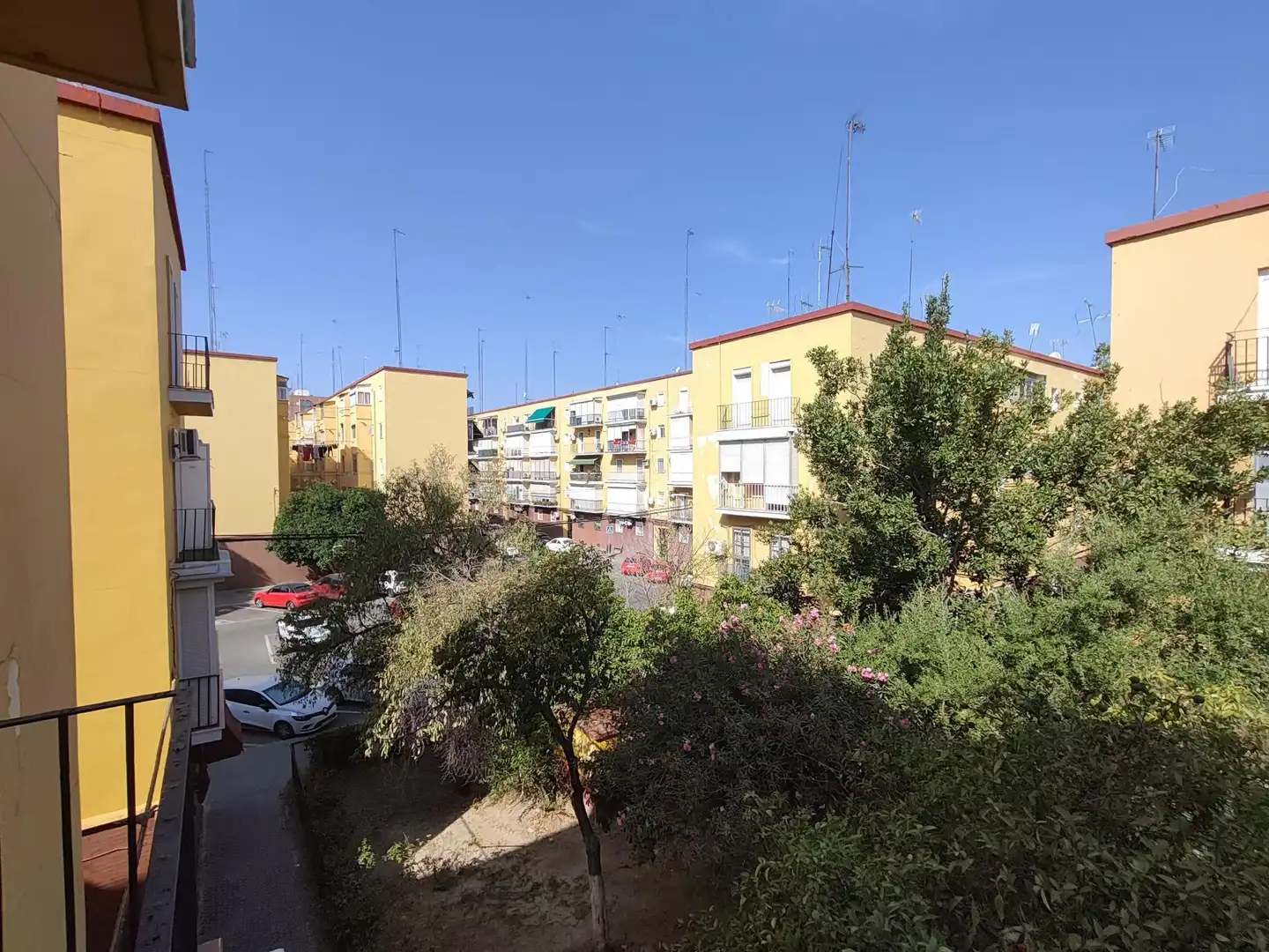 Vista exterior de Pis de lloguer en Sevilla amb Terrassa
