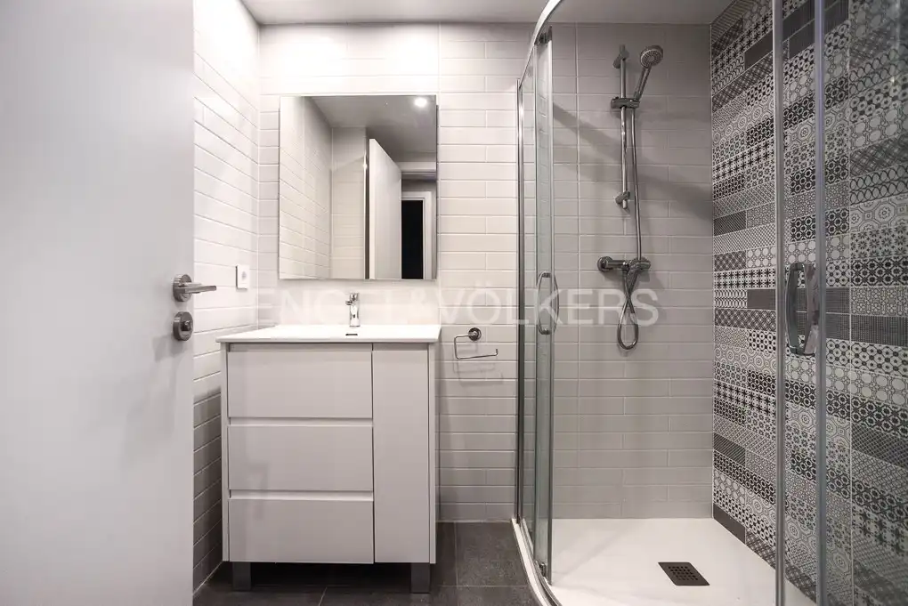Bathroom of Apartments for sale in Castellón de la Plana / Castelló de la Plana  with Air Conditioner, Heating and Storage room