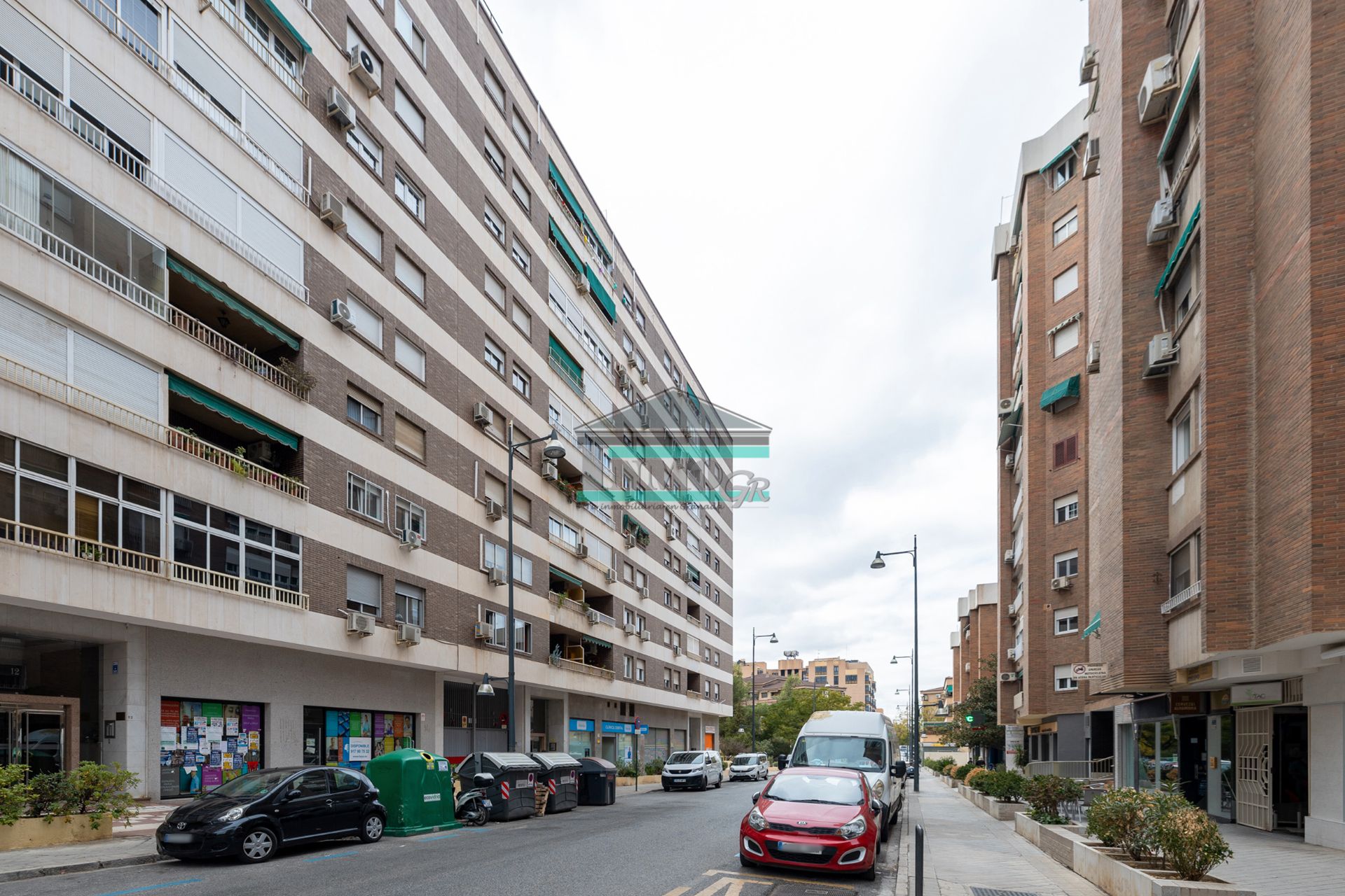 Vista exterior de Piso en venta en  Granada Capital con Aire acondicionado, Calefacción y Terraza