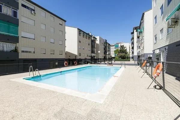 Swimming pool of Flat for sale in Maracena  with Air Conditioner, Heating and Storage room