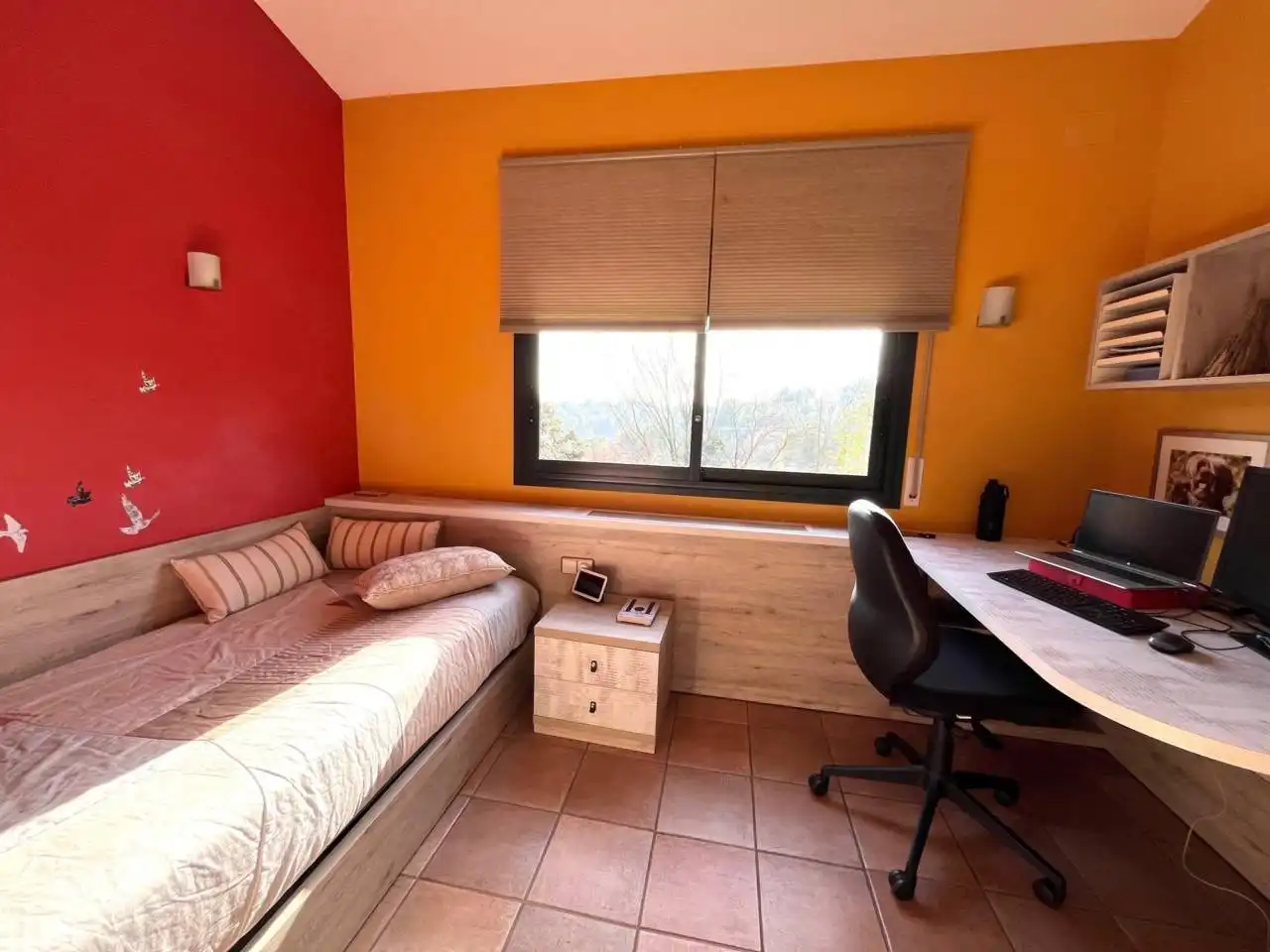 Habitación de Casa o chalet en venta en Girona con Calefacción, Jardín privado y Terraza