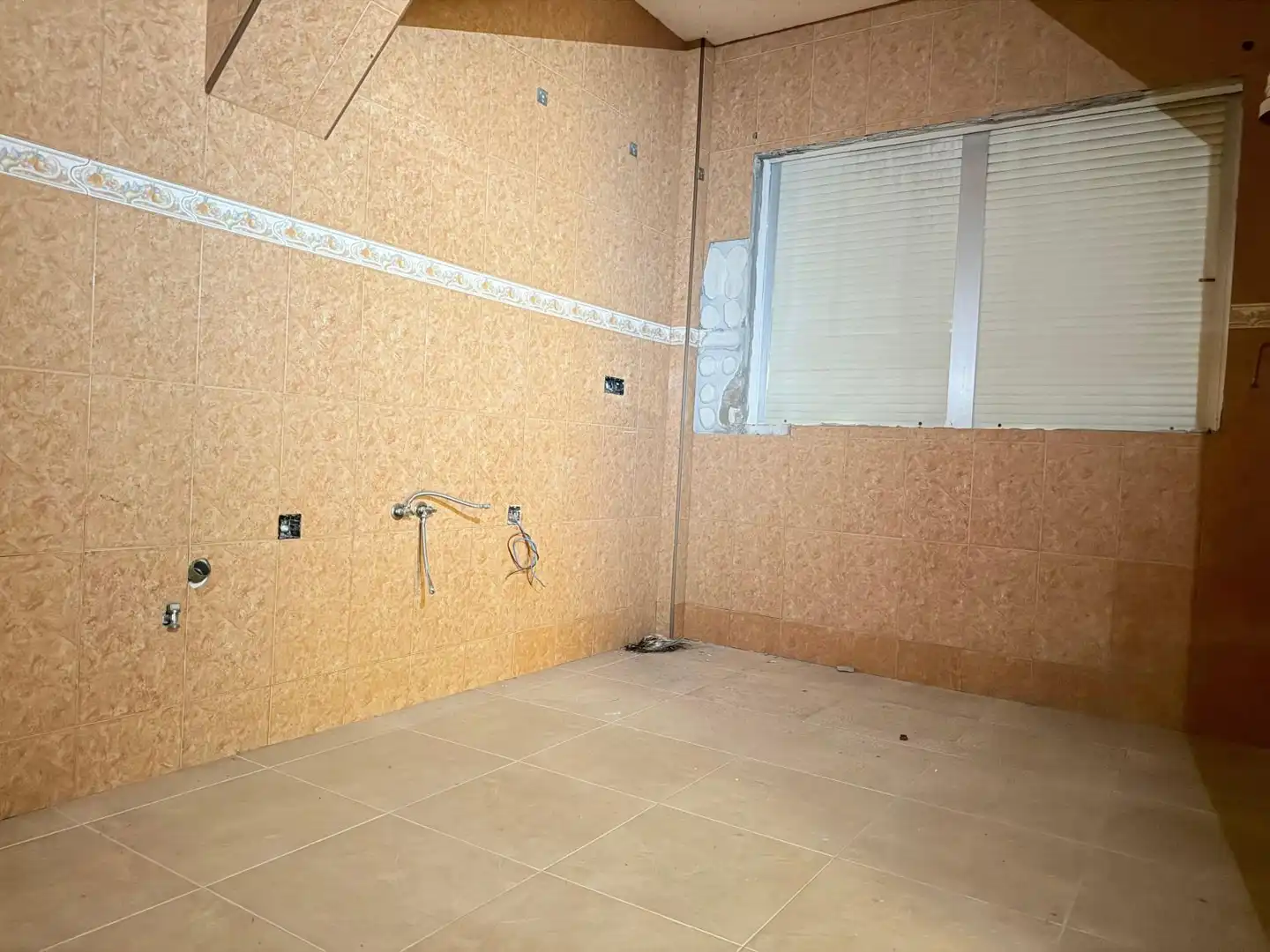 Baño de Piso en venta en Algeciras