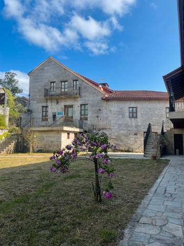 Edificio en Venta en OU-902, 53 en O Irixo