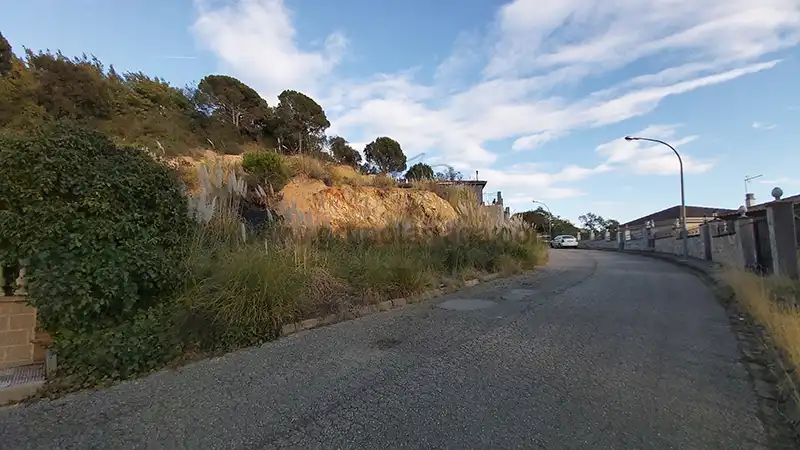 Wohnbaugrundstück zum Verkauf in Carrer de Saturn 150, imagen 2