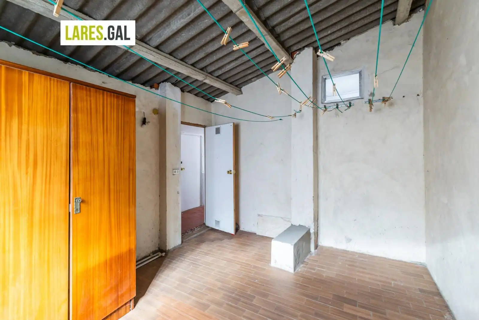 Piso en venta en Cangas  con Calefacción, Terraza y Trastero