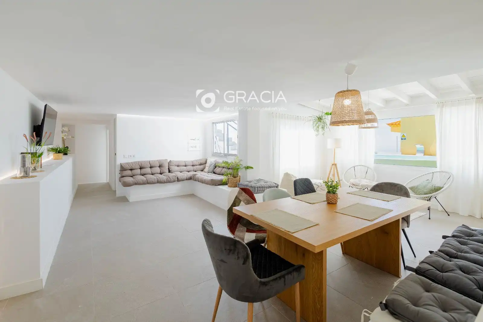 Sala d'estar de Casa adosada en venda en Adeje amb Jardí privat, Terrassa i Traster