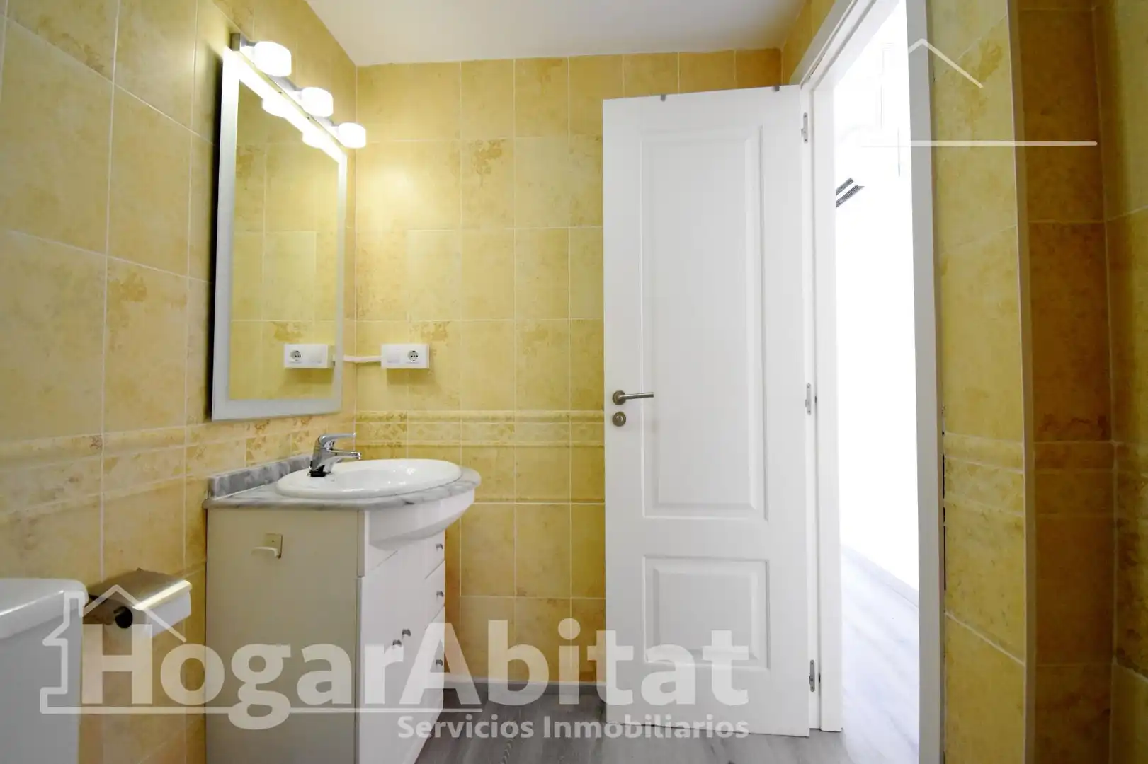 Bathroom of Flat for sale in Dénia  with Air Conditioner, Heating and Private garden