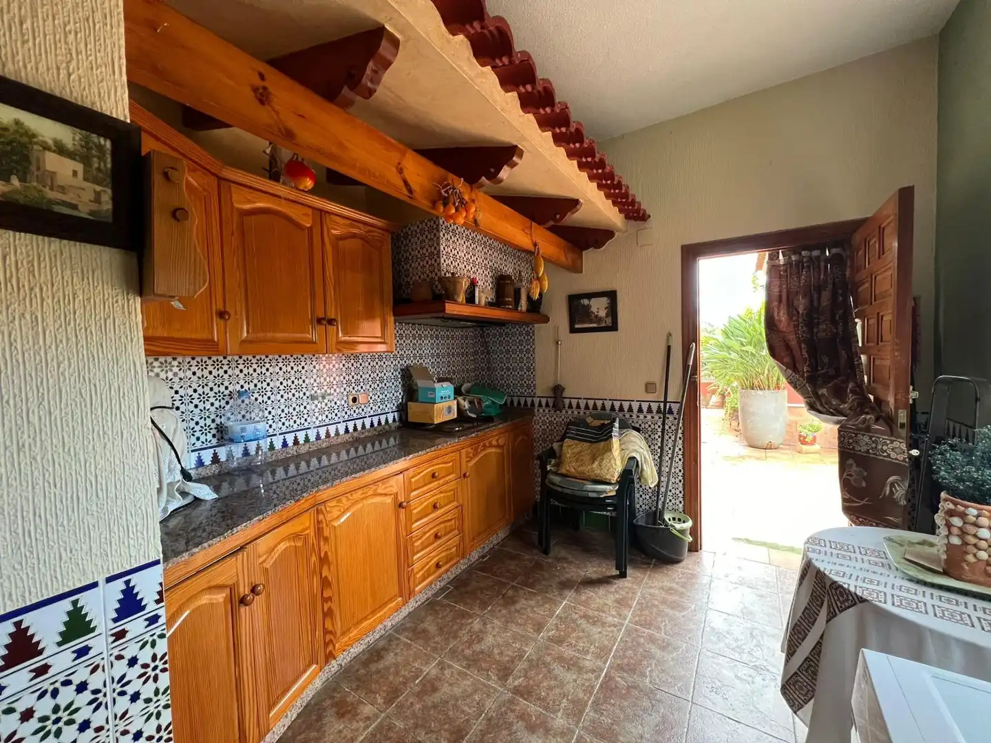 Cuina de Casa o xalet en venda en Elche / Elx amb Jardí privat, Terrassa i Piscina