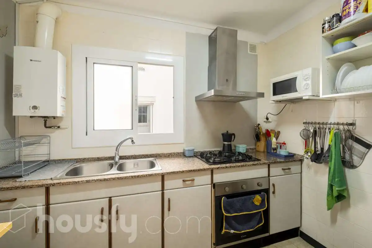 Kitchen of Attic for sale in L'Hospitalet de Llobregat  with Air Conditioner and Terrace