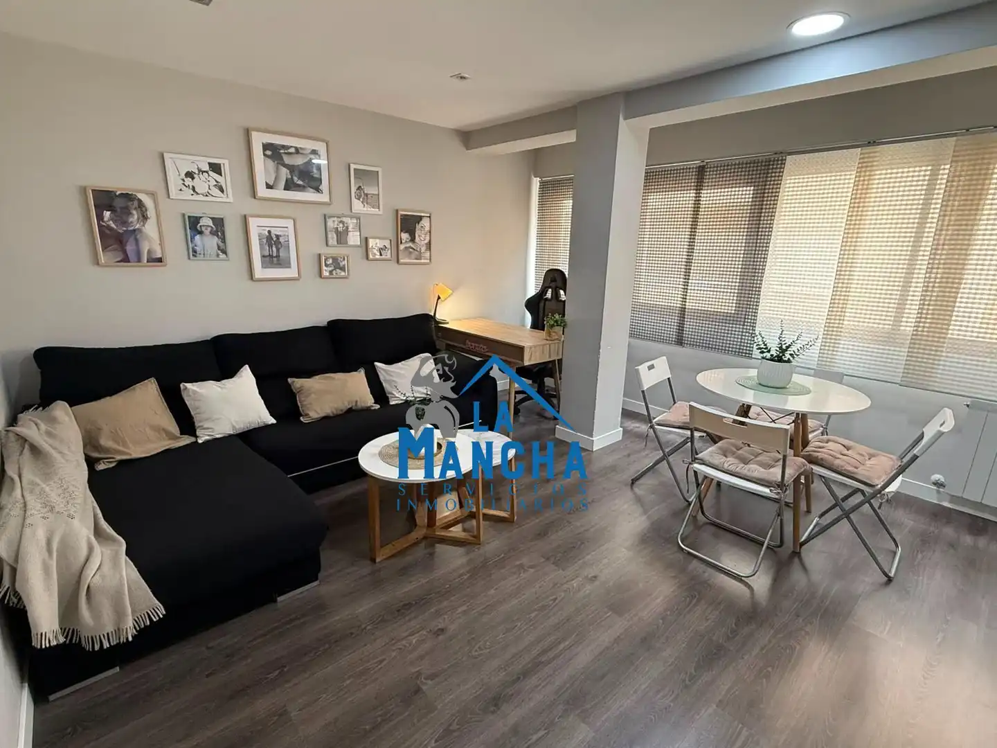 Vista exterior de Piso en venta en Albacete con Aire acondicionado, Calefacción y Amueblado