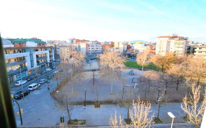 Exterior view of Duplex for sale in Girona Capital  with Heating, Furnished and Balcony