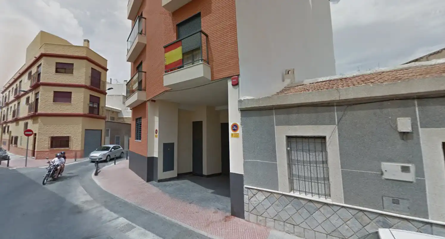 Vista exterior de Pis en venda en Crevillent